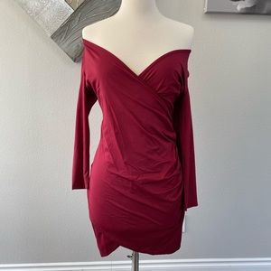 Beautiful red dress.                 Size: S,M,L.